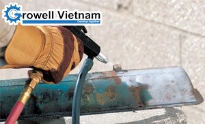 Chuẩn bị quy trình phun cát làm sạch bề mặt - Growell Việt Nam