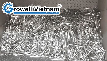 Ứng dụng máy phun bi thùng đảo trong xử lý bề mặt kim loại